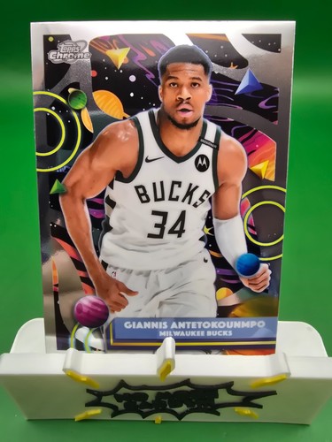2025-26 Topps Chrome Cosmic Giannis Antetokounmpo