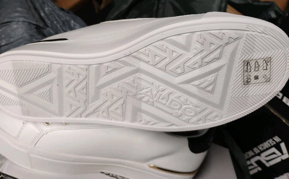 Zapatillas Looney Tunes x Aldo Ltlowtoppins "¡Eso es todo gente!" Talla 9B No, NUEVO Foto 4 de 4