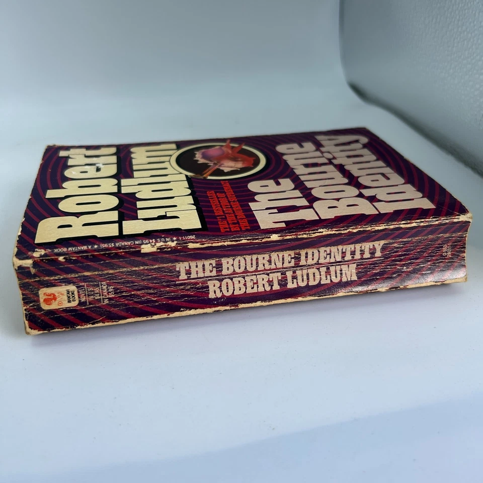 The Bourne Identity By Robert Ludlum Vintage 1986 Paperback - Image 2 of 4