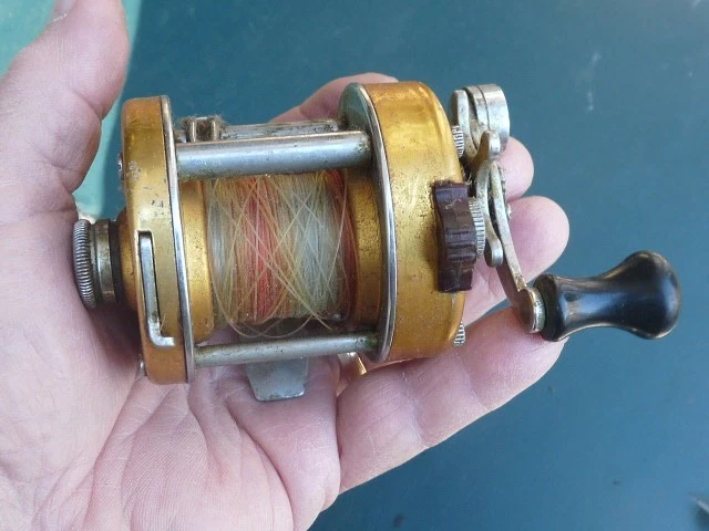 Pennリール 920 ペン PENN レベルマチック 920 右巻き ベイトリール (606-1032