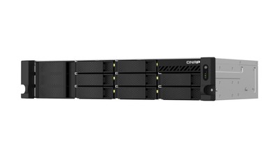 QNAP TS-864eU-8G 8-zatokowy płytki serwer NAS, Intel Celeron, 8GB RAM, 2x 2,5GbE