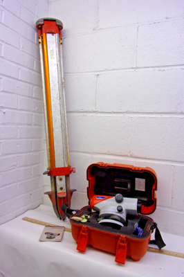 Sokkia C32 Auto Surveying Level, Case & Tripod, Nice Clear Optics