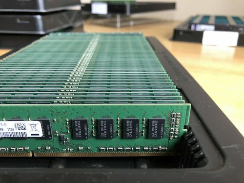 4GB 2Rx8 PC3L-10600E Samsung 1333mhz ECC Server Memory 1.35 V M391B5273CH0-YH9 - Picture 3 of 3