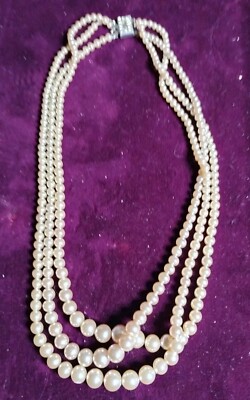 Necklace Old Pearls Faux With Moon Glow  And Lovely Clasp