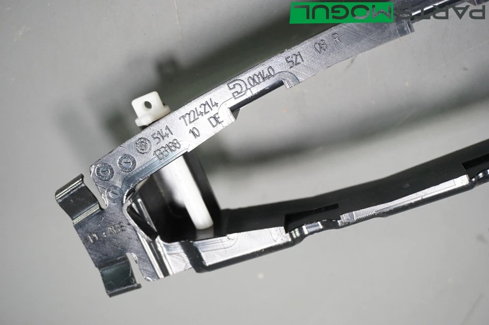 Оригинальный кронштейн для крепления переключателя передней правой двери BMW ALPINA B7L XDRIVE 2011-2015 годов выпуска - Изображение 2 из 4