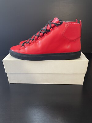 Baskets montantes Balenciaga Arena rouge/noir en cuir verni homme