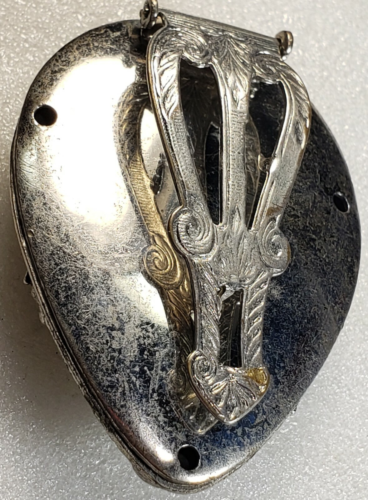 Antique Vintage Art Nouveau Embossed Intricate Flora… Gem