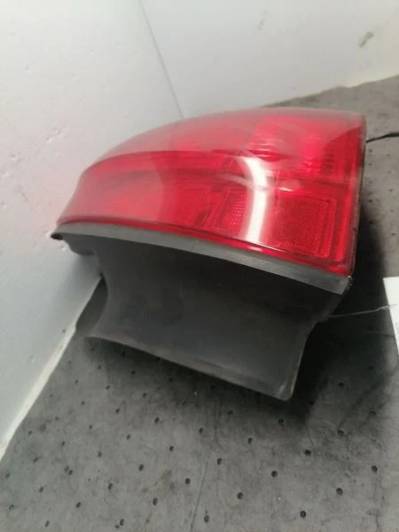 Passenger Tail Light Quarter Panel Mounted Fits 03-11 LINCOLN & TOWN CAR 802046 - Image 3 of 4