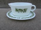 Vintage Pyrex Spring Blossom Crazy Daisy Gravy Boat With Matching Saucer
