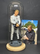 Mika Hakkinen signierte Figur im Maßstab 1:9 von Endurance, Formel 1 Weltmeister