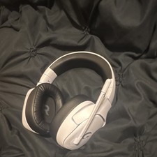 Logitech Over-Ear Gaming Headset White, Boom Mic, Adjustable