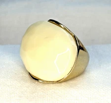 STUNNING GOLD TONE DOME MODERNIST BOLD CREAM IVORY TEXTURED STONE RING SZ 5.25
