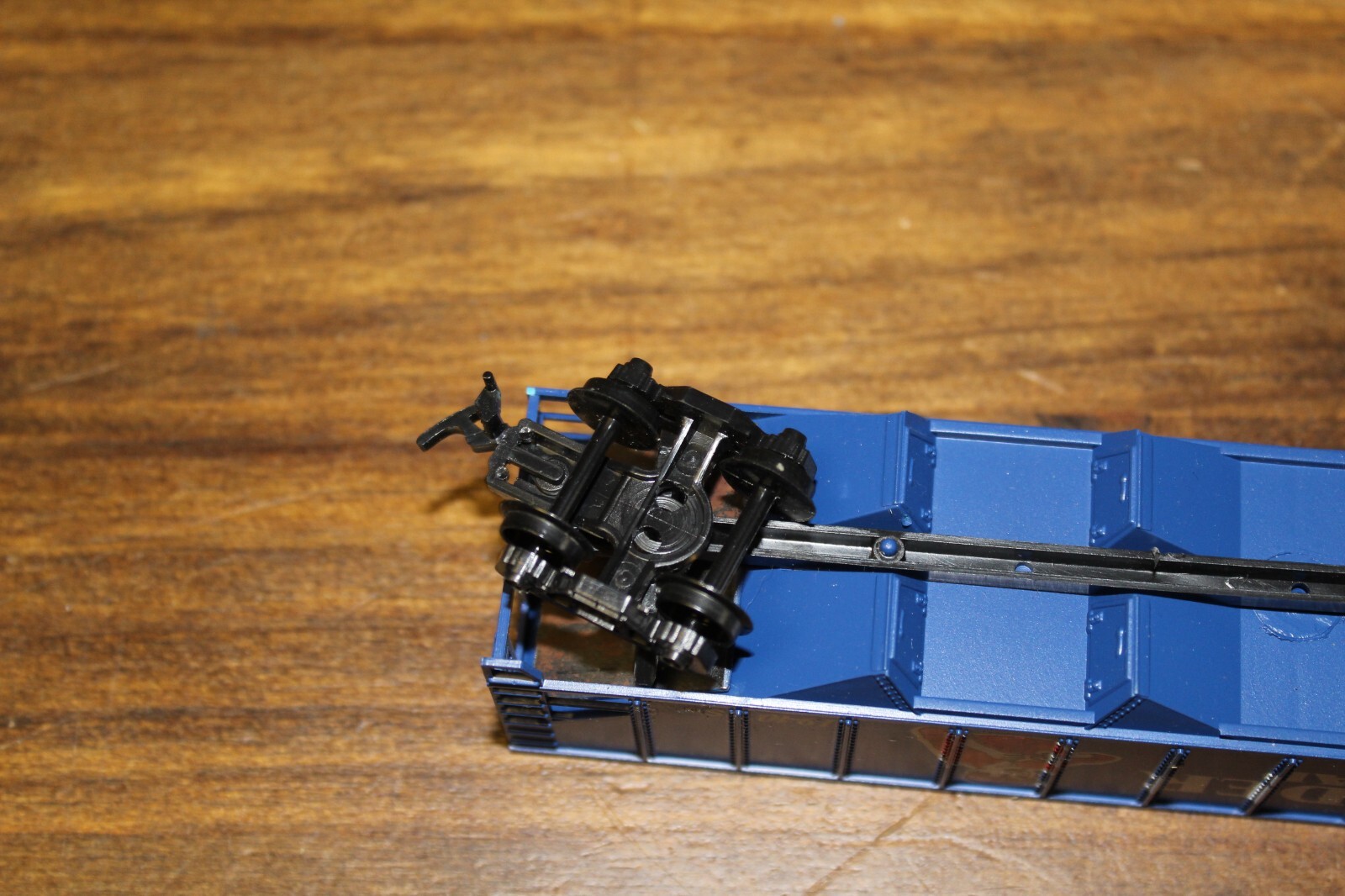 Mehano HO Scale Wonder Bread Quad Hopper Car Trains Models eBay