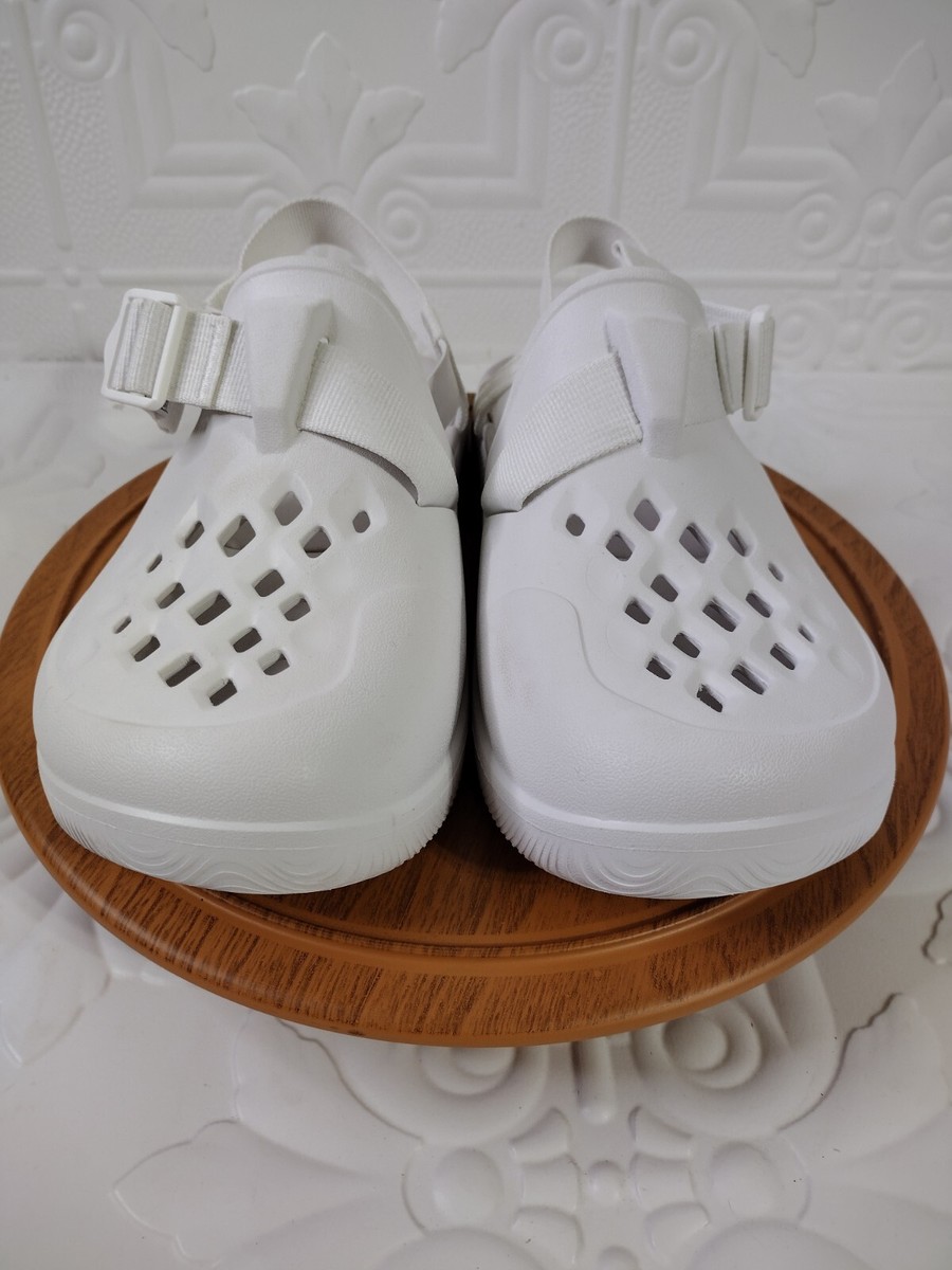 chaco chillos all white chacos