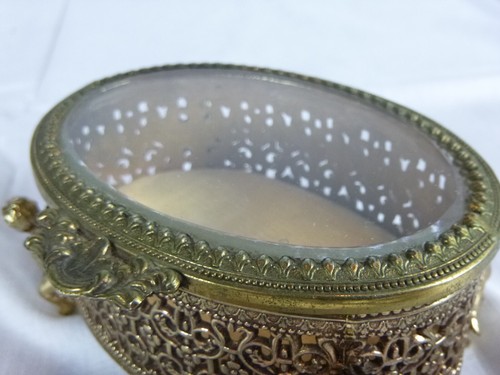 De Colección Ovalado Tono Dorado Ormolu Joyería Ataúd Baratija Caja Querubín Ángeles Bisel Vidrio - Imagen 7 de 10