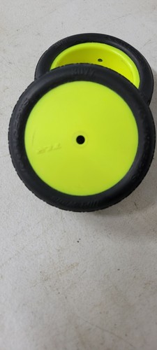 JConcepts Dirt Webs 2.2" 2WD Front Buggy Tire Green JCO307702 TLR 12mm Hex Wheel - Picture 4 of 5