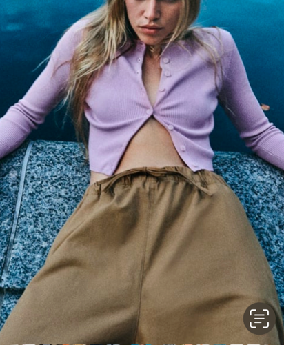 NUEVO SIN ETIQUETAS ZARA lila púrpura acanalado tejido sustancial crop cardigan M - Imagen 1 de 6