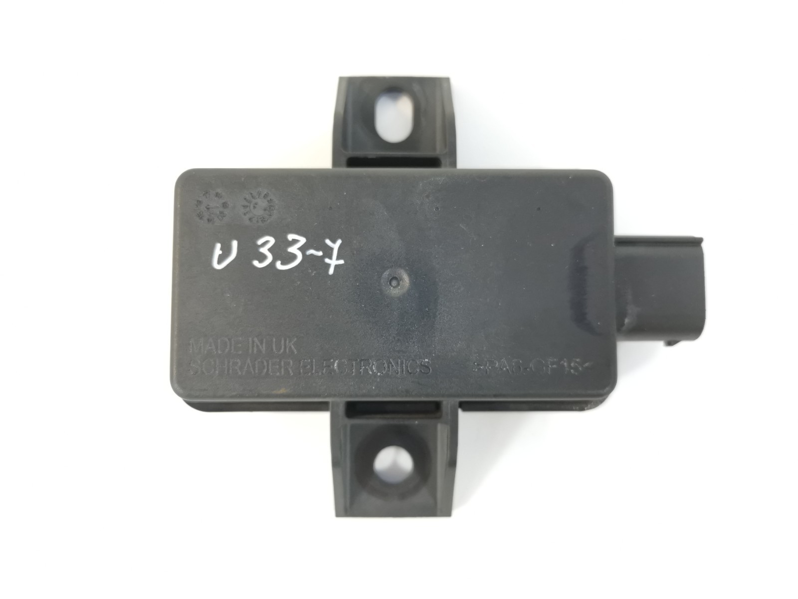 Maserati Levante 3.0 L 2017 Tire Pressure Monitoring Module 670032409 OEM