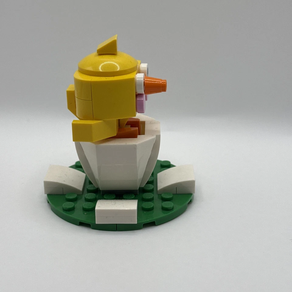 LEGO 30579 Easter Chick Egg, photo 4 of 4