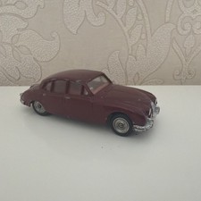 Dinky Toys 195 Burgundy Red Jaguar 3.4 litre Mark II Saloon