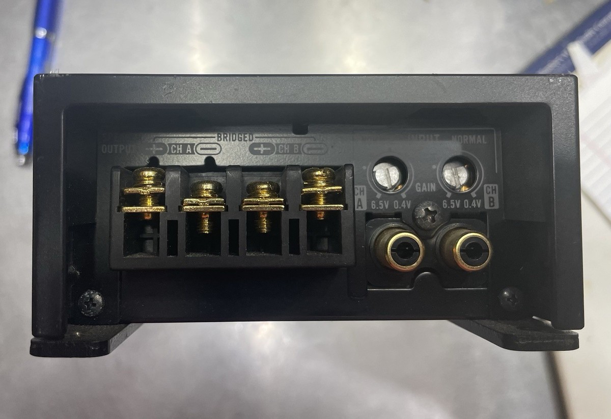 Pioneer PRS-D800 Bridgeable 2 Channel Power Amplifier Good