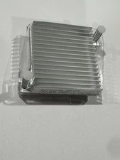 Lot of 24 AAVID THERMALLOY 2426 ALUMINUM HEAT SINK 8202998 R8V02- NIB