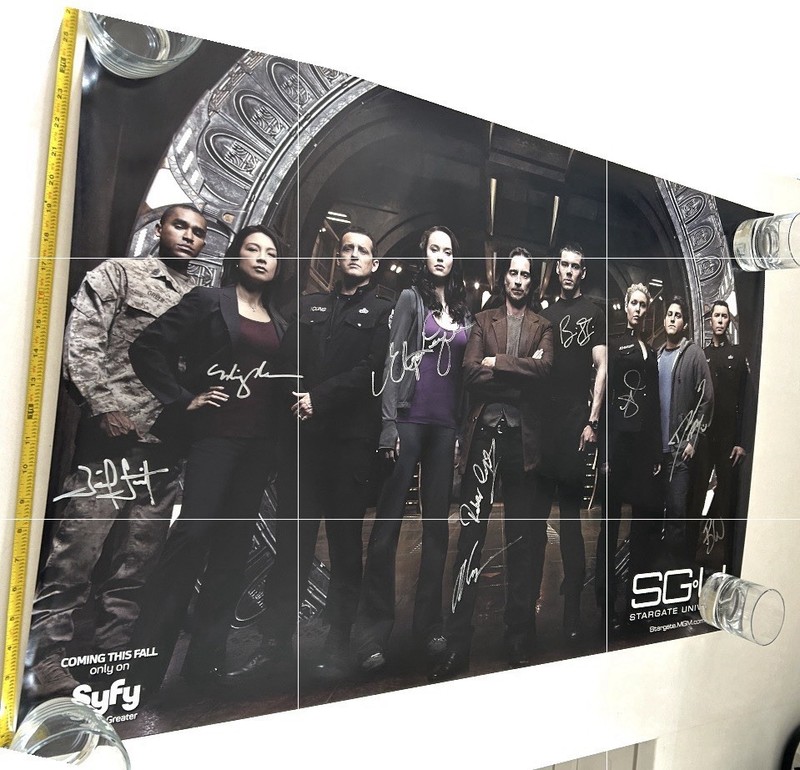 Sgu Stargate Universe Cast Signed Poster San Diego Comic Con Autographed SDCC