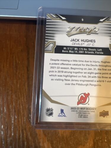 Jack Hughes 2022-23 Upper Deck MVP Gold Script Parallel #9 Devils NM-MT - Bild 6 von 6