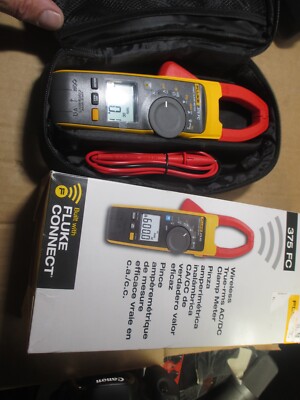 FLUKE 374 FC 4696001 AC/DC TRMS Wireless Clamp new in open box