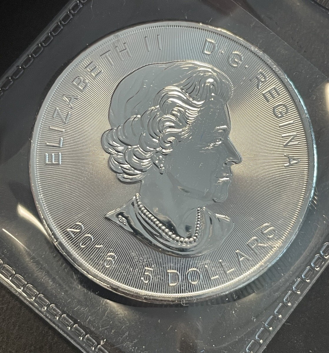 カナダ5dollars FINEGOLD 1/10ozORPUR 本日のカナダ 1/10oz メイプルリーフ金貨 5ドル K24(純金・24金