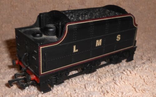 MAINLINE MATT BLACK CAST METAL LMS NON MOTORISED 6 WHEEL TENDER - Picture 2 of 3
