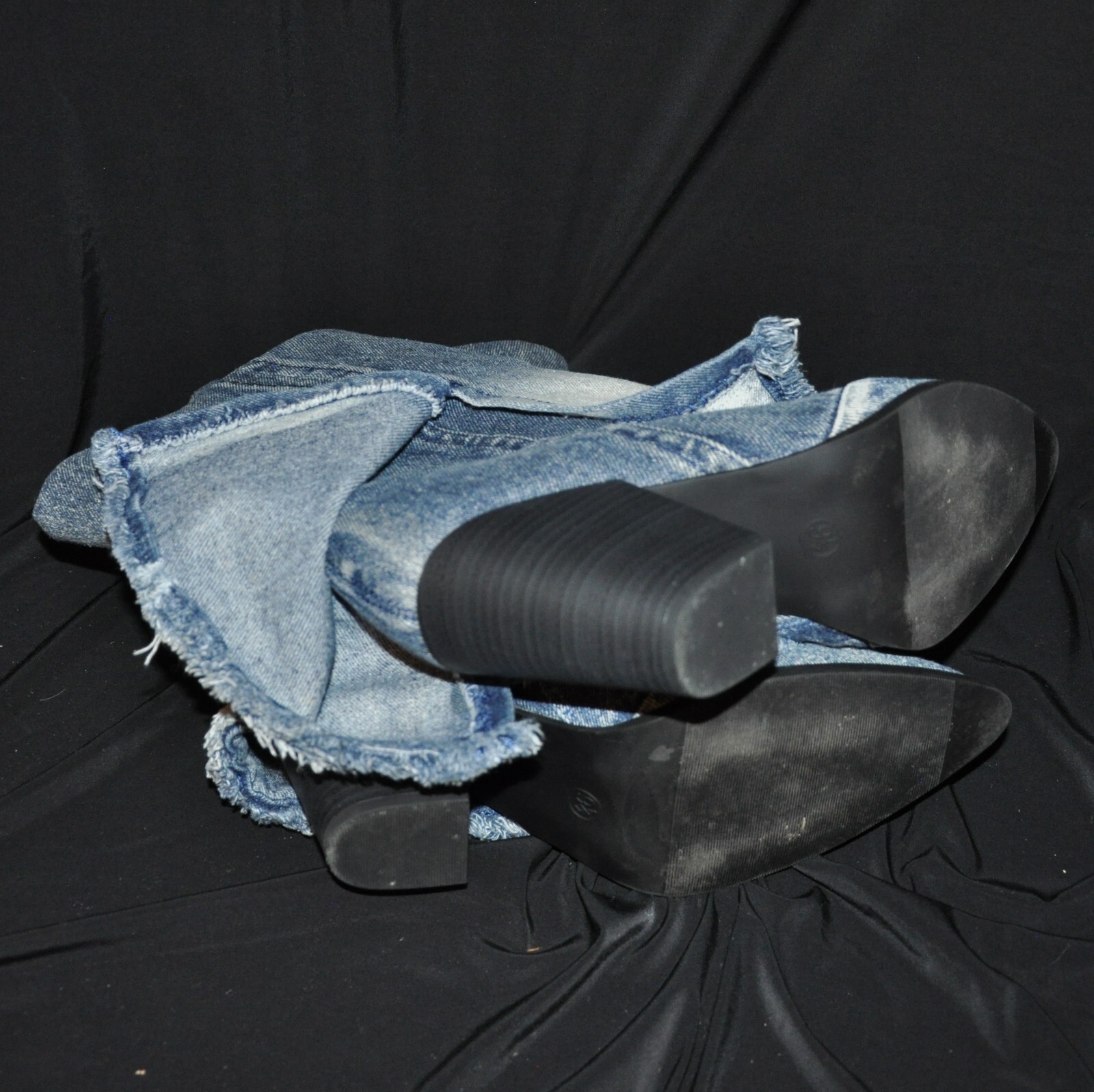 Picture 5 of 6