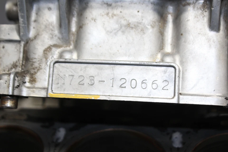 Cárter motor Suzuki GSXR600 GSXR600M GSXR600Z 2001-2003 con pistones Foto 2 de 4