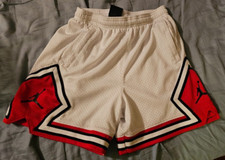 Child S Nike Air Jordan Essential Diamond Women  s Shorts DO5034-100 Xl White Red