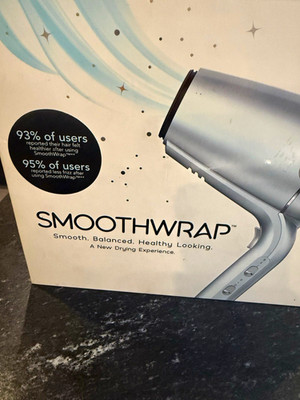 Conair InfinitiPRO SmoothWrap 1875W Silver Hair Dryer Ionic Cool Shot Diffuser