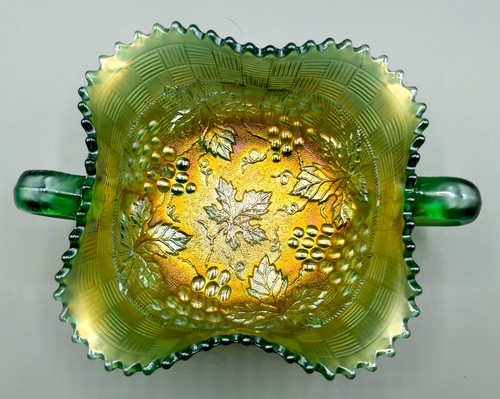Northwood GREEN 8" "STIPPLED" GRAPE & CABLE BON BON - BEAUTIFUL