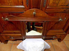 Ancien porte manteau d'entrée