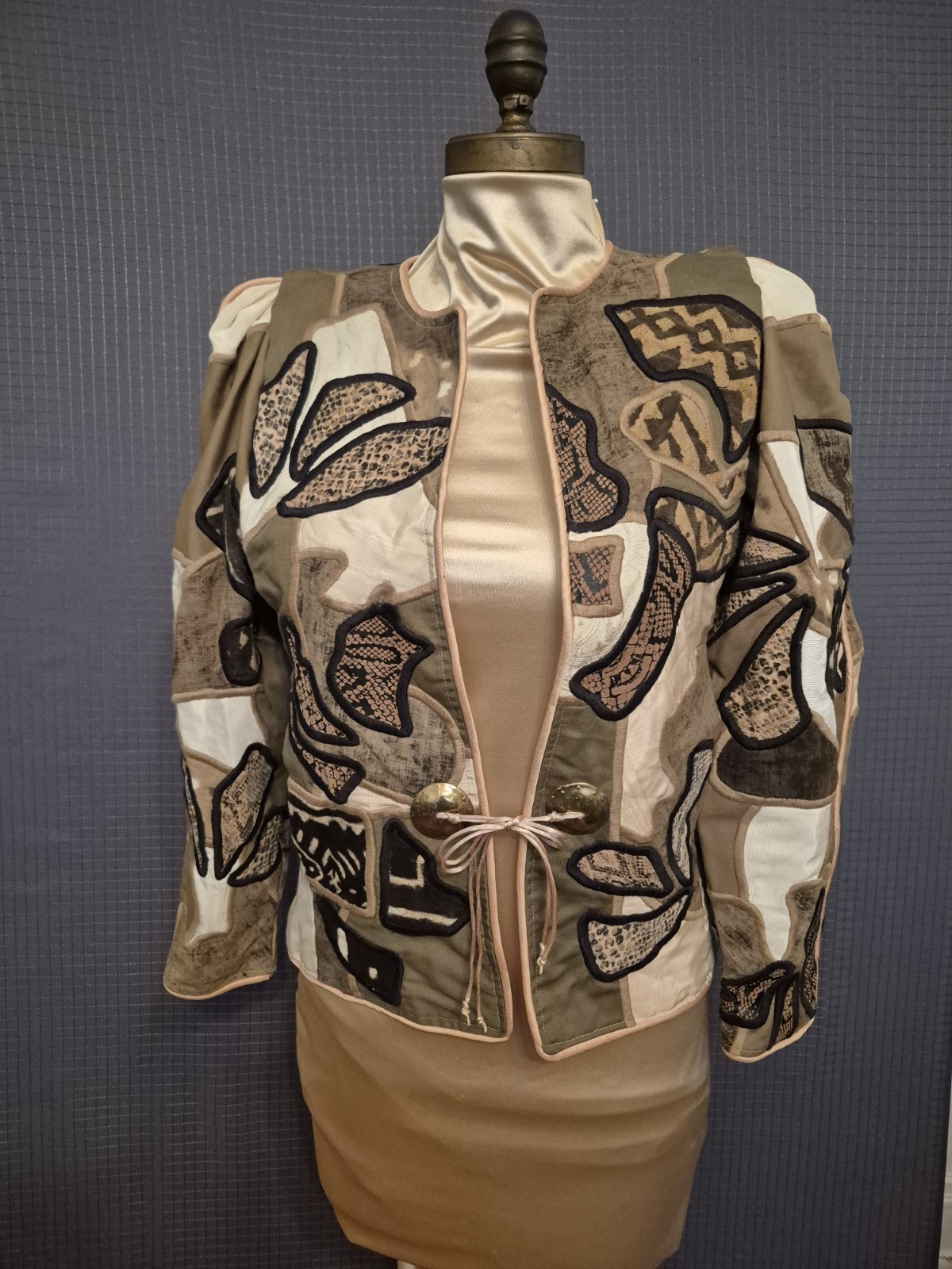 Judith Roberts Raised Embroidered Patchwork Jacke… - image 1