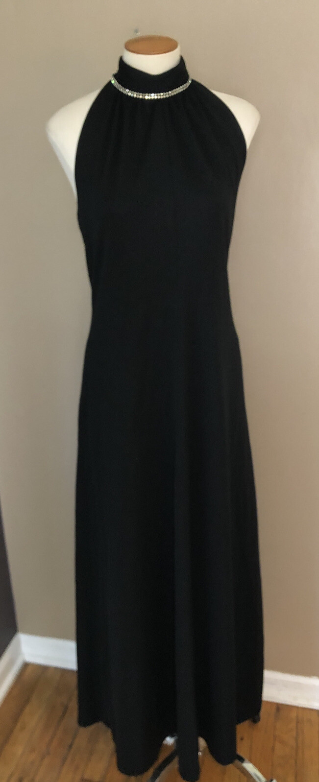 Picture 2 of 9