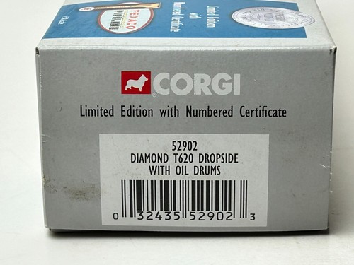 Corgi 52902 Diamond T Truck with Oil Drums 1:50 Scale with Box - Picture 6 of 24