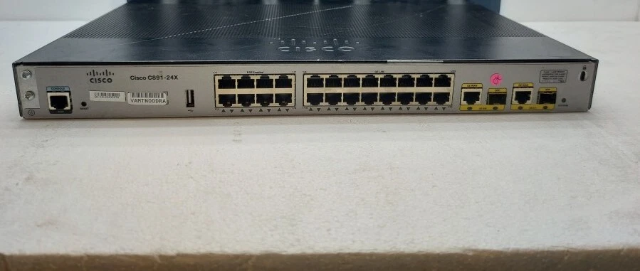 Cisco 24 Port Router