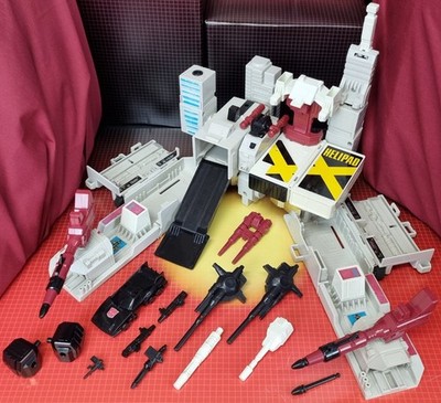 Vintage Hasbro Transformers G1 Autobot City Metroplex komplett - Gummireifen