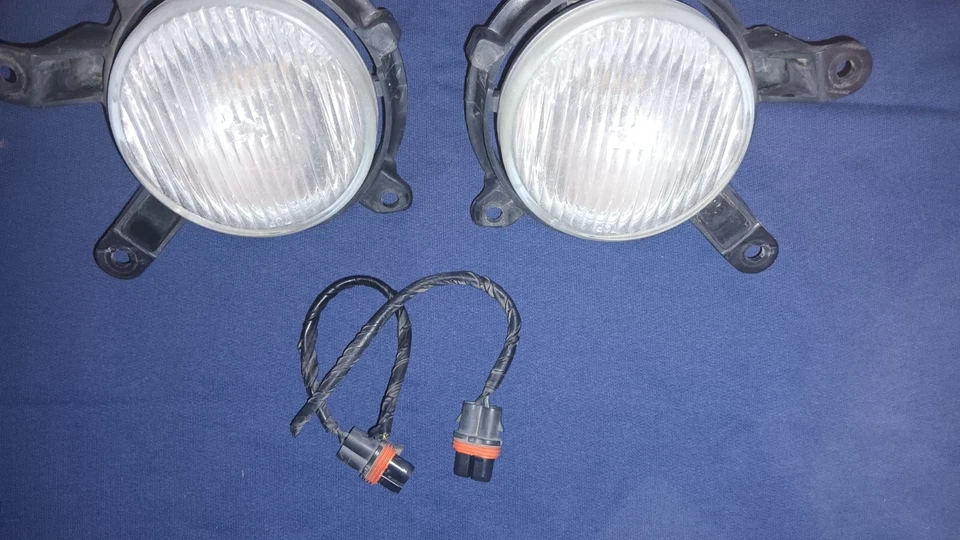 Ford Escort ZX2 2003 OEM juego de dos luces antiniebla para 2003 Foto 4 de 4