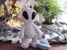 Handmade Crochet Grey Alien Plush, Soft Amigurumi UFO Doll, Gift for Sci-Fi Love