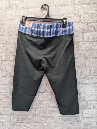 Victoria's Secret Pink Size M Short Crop Yoga Pants NWT - Picture 3 of 7