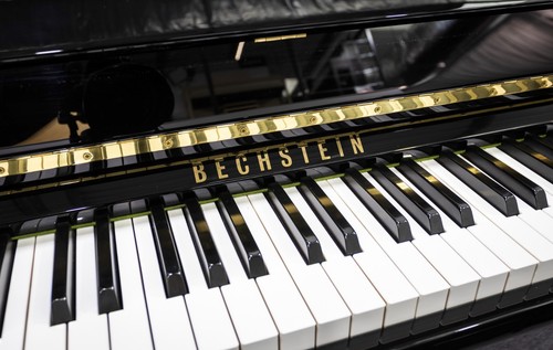 BECHSTEIN A 124 UPRIGHT PIANO. MADE IN 2008 .GLOSS BLACK 5 YEAR GUARANTEE. - Picture 4 of 6