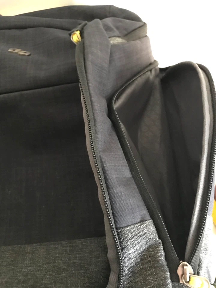 Solo New York Express Everyday Backpack - Black/Yellow Zip Pockets Handles Grey - Image 4 of 4