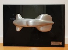 Dooling Streamliner Frog tether car art piece desk model