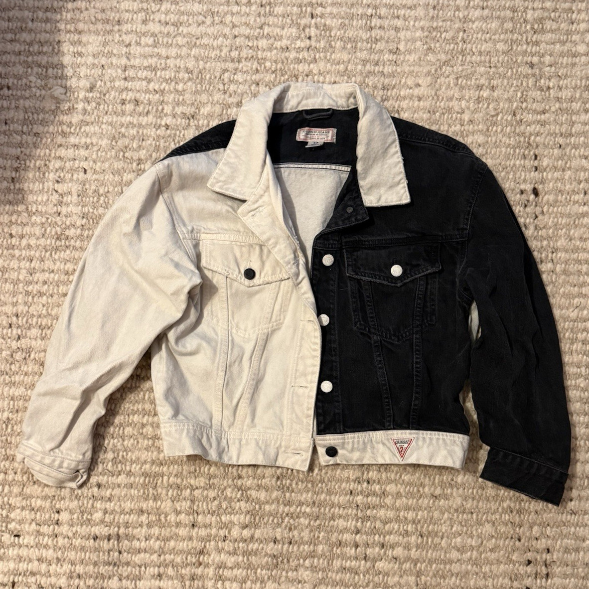 GUESS Women’s Black/White Colorblock Jean Jacket Long Sleeve Button Pockets S