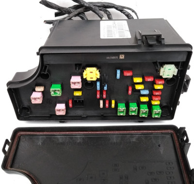 68048352AA Chrysler 2008 2009 Sebring Dodge Avenger Front Fuse Box OEM TIPM E36